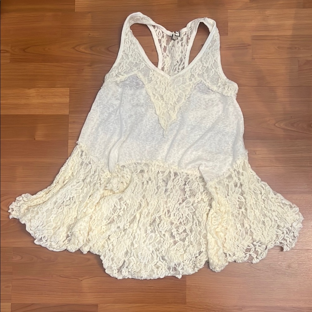 Lace Trim Cream Tank Top